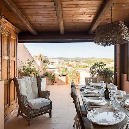 Romantico Appartamento Vista Mare Porto Pozzo Exteriör bild